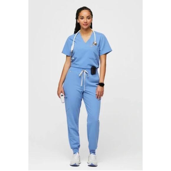 Figs Pants - {SET} Ceil Blue Figs Catarina One Pocket Top and Zamora Joggers S